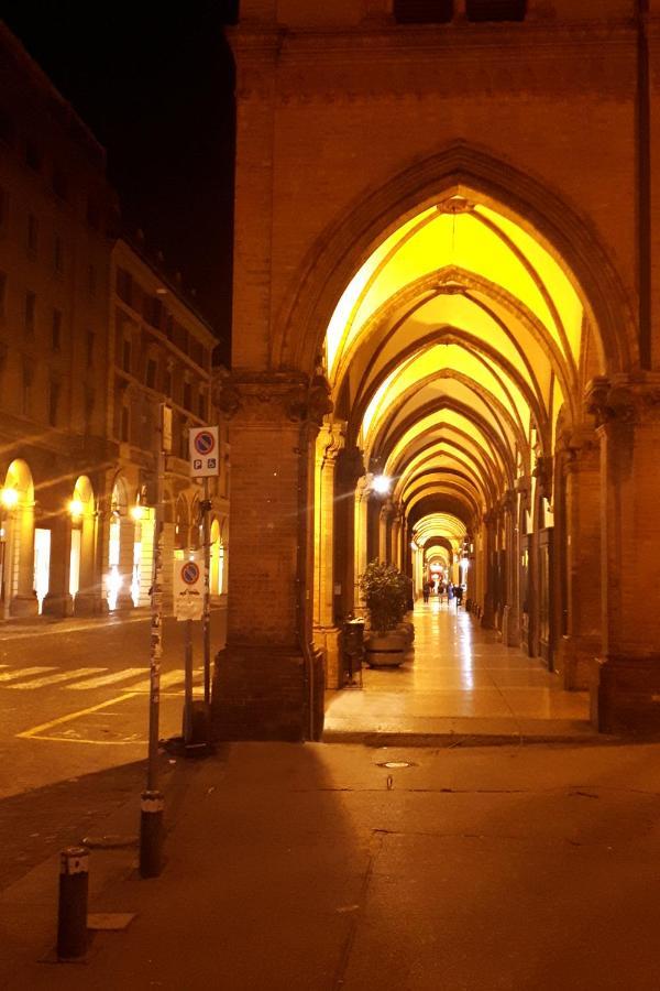 Casabetta "Bononia" Apartment Bologna Bagian luar foto